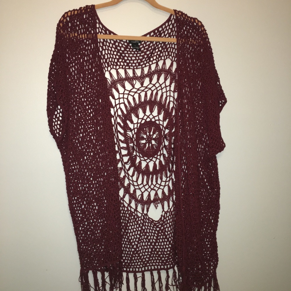knitted maroon shawl